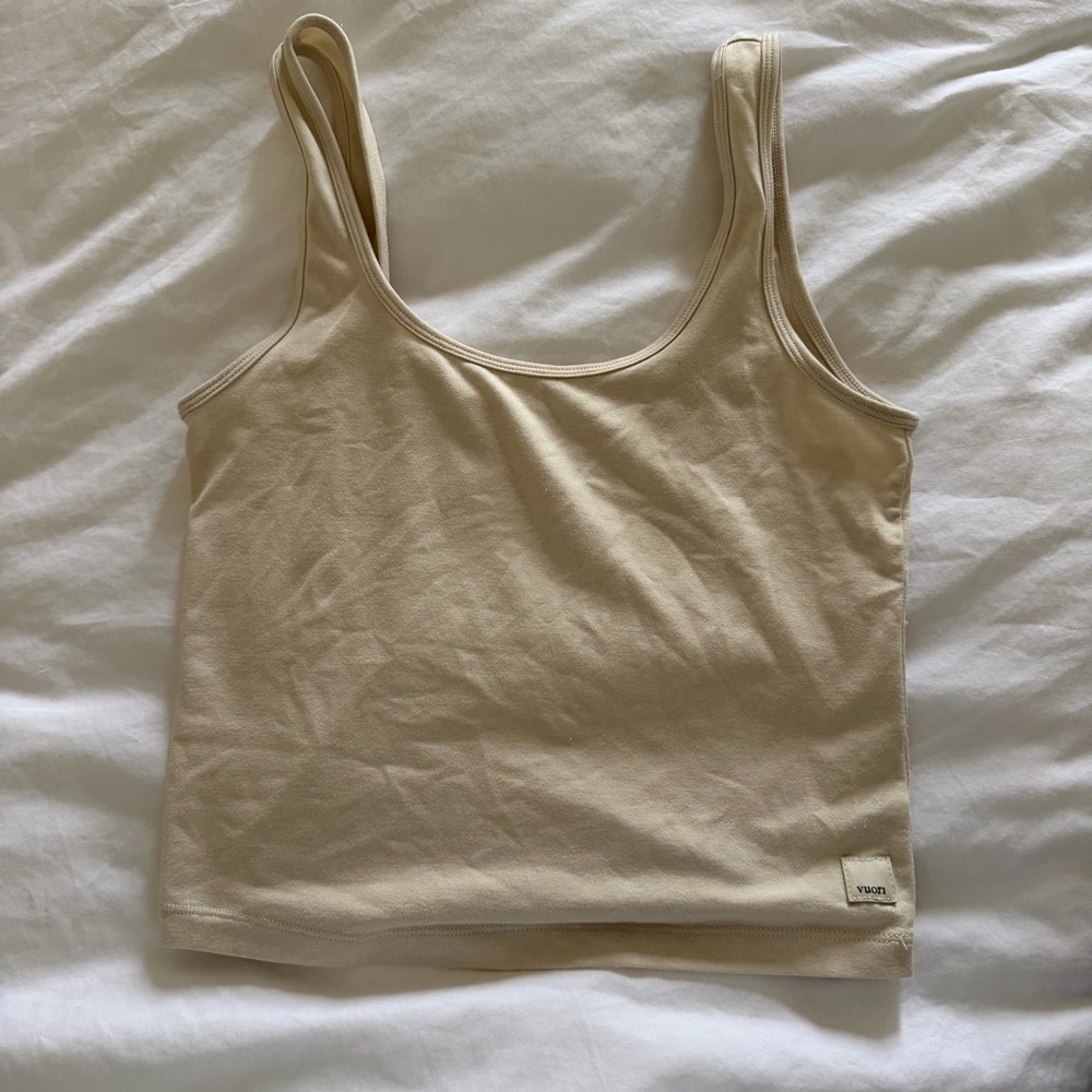 Vuori Women's Neutral Crop Tank Top - Beige